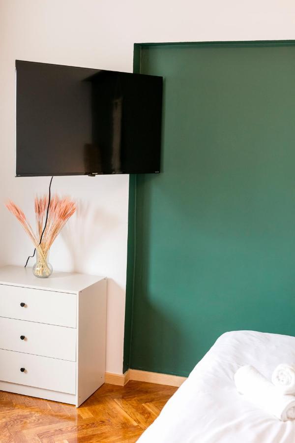 Chmielna - 250M Od Zlotych Tarasow, 350M Od Dworca Centralnego - Wifi - Smart Tv 55 Cali - Better Rental 华沙 外观 照片