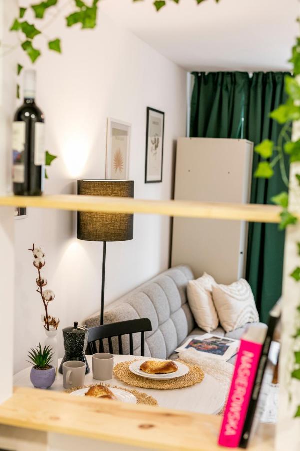 Chmielna - 250M Od Zlotych Tarasow, 350M Od Dworca Centralnego - Wifi - Smart Tv 55 Cali - Better Rental 华沙 外观 照片